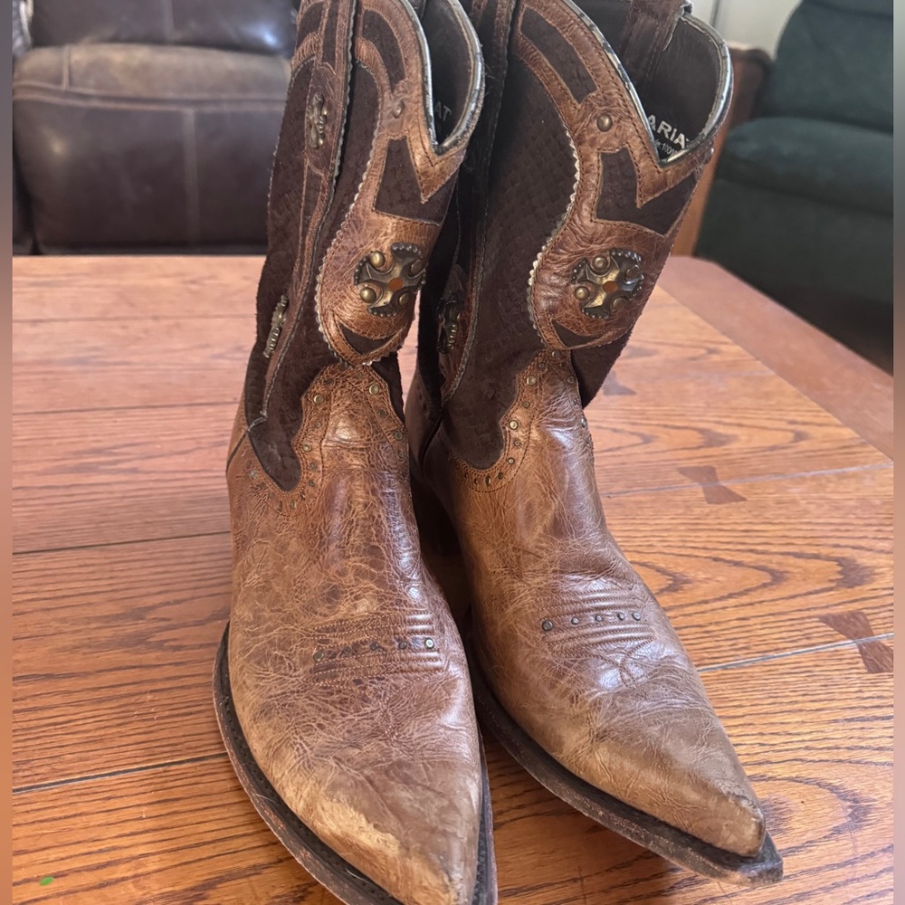 Men’s Ariat Cowboy Boots Size 11.5